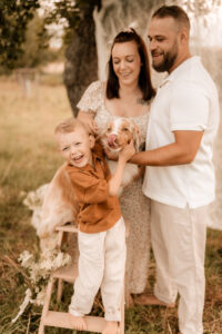Familienshooting mit Hund Dresden, Fotoshooting Dresden, Fotograf Dresden, Familienfotoshooting Dresden