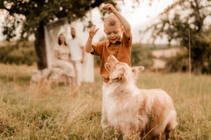 Familienshooting mit Hund Dresden, Fotoshooting Dresden, Fotograf Dresden, Familienfotoshooting Dresden
