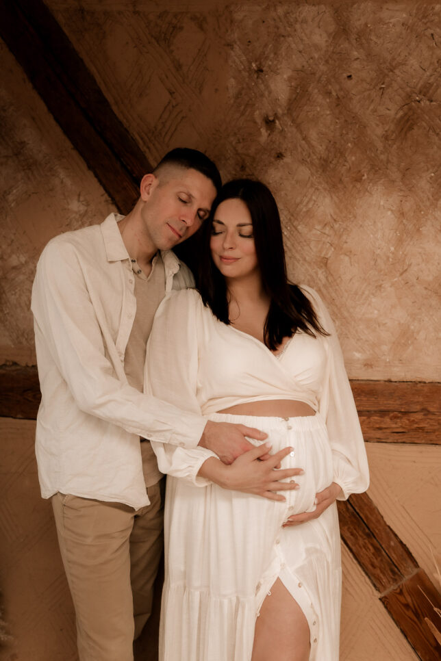 Babybauchshooting Dresden, Schwangerschaftsshooting Dresden, Babybauchfotos Dresden, Fotograf Dresden, Fotoshooting Dresden