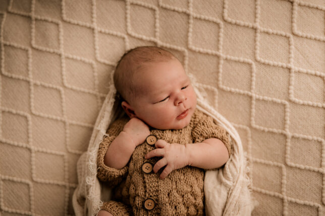 Newbornfotos Dresden, Neugeborenenfotos Dresden, Newbornfotografie Dresden, Babyfotograf Dresden, Fotoshooting Dresden, Newbornshooting Dresden, Fotograf Dresden