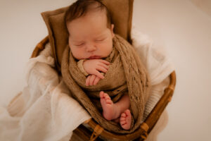 Newbornfotos Dresden, Neugeborenenfotos Dresden, Newbornfotografie Dresden, Babyfotograf Dresden, Fotoshooting Dresden, Newbornshooting Dresden, Fotograf Dresden, Babyshooting Drseden