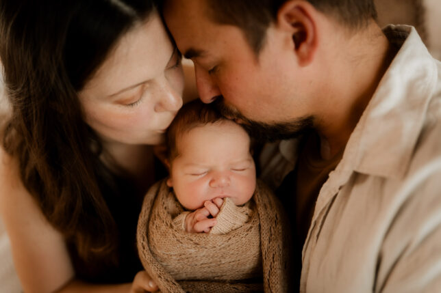 Newbornfotos Dresden, Neugeborenenfotos Dresden, Newbornfotografie Dresden, Babyfotograf Dresden, Fotoshooting Dresden, Newbornshooting Dresden, Fotograf Dresden, Babyshooting Drseden